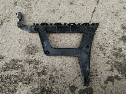 Rear bumper bracket right - AUDI A4 b8