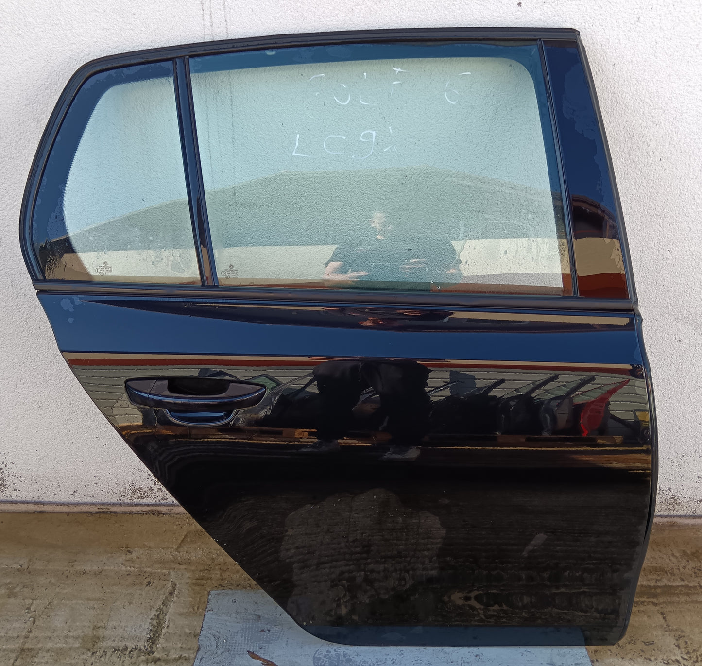 Right rear door -VW GOLF 6-