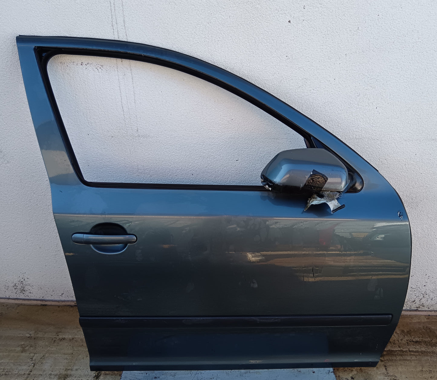 Front right door -ŠKODA OCTAVIA- 2004-2012