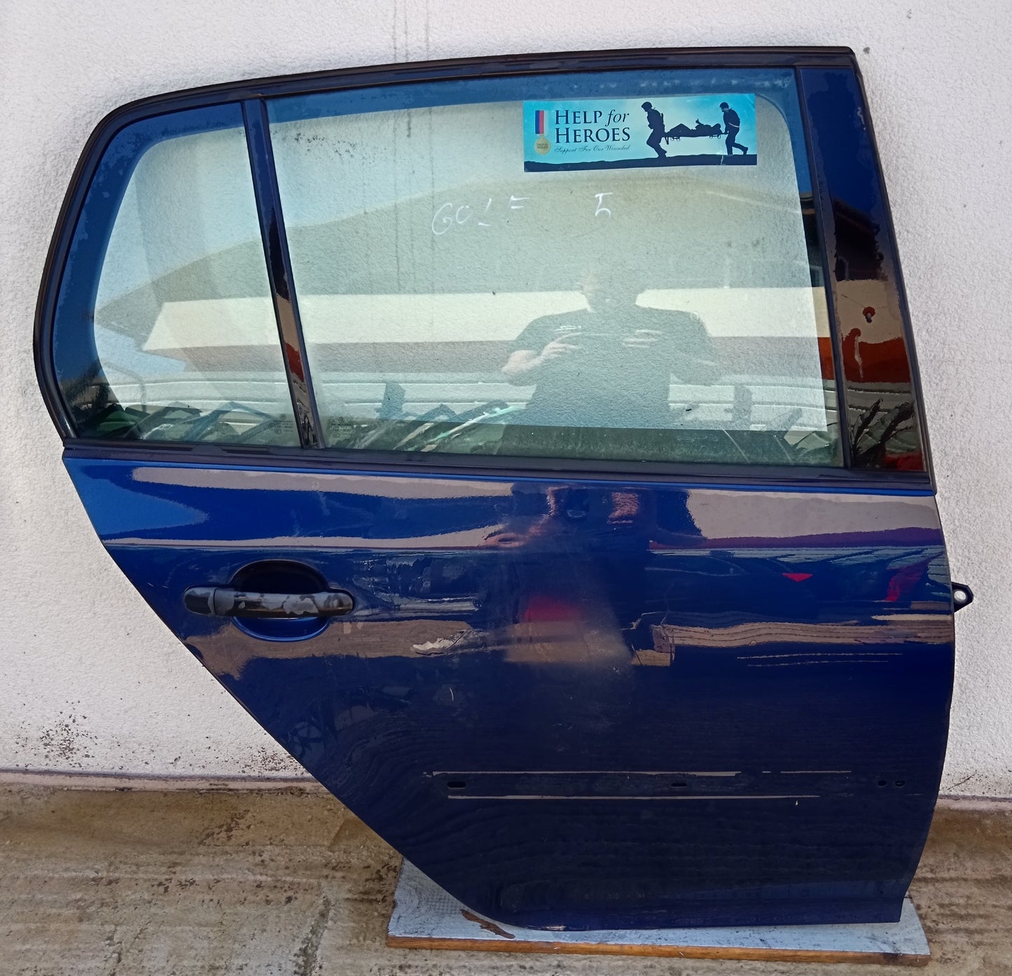 Right rear door -VW GOLF 5-