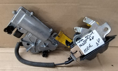 Trunk motor PASSAT B8 -VAG