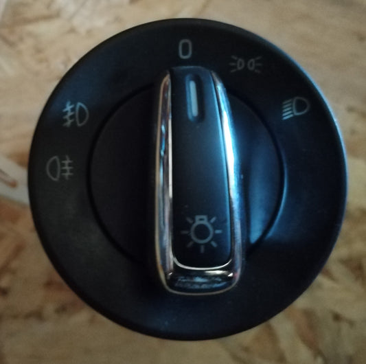 ŠKODA RAPID light switch