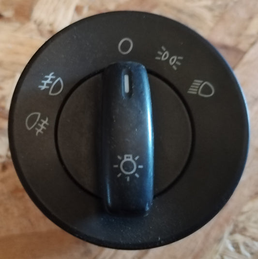 ŠKODA light switch